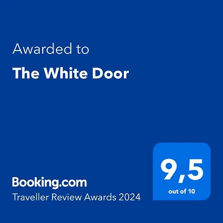 Апартаменты The White Door Алст